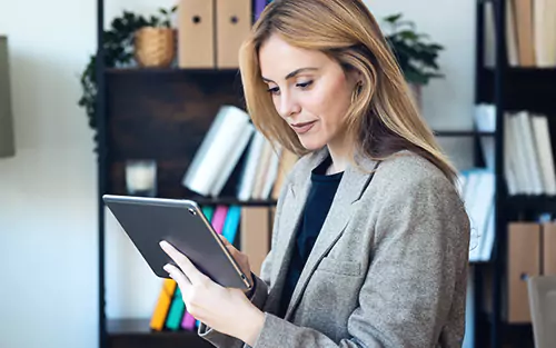 Exploring Dynamics 365 Sales and Customer Insights 2025 release wave 2